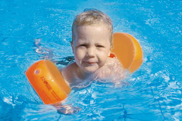 Kleinkinderschwimmen  (ab 3 Jahren)